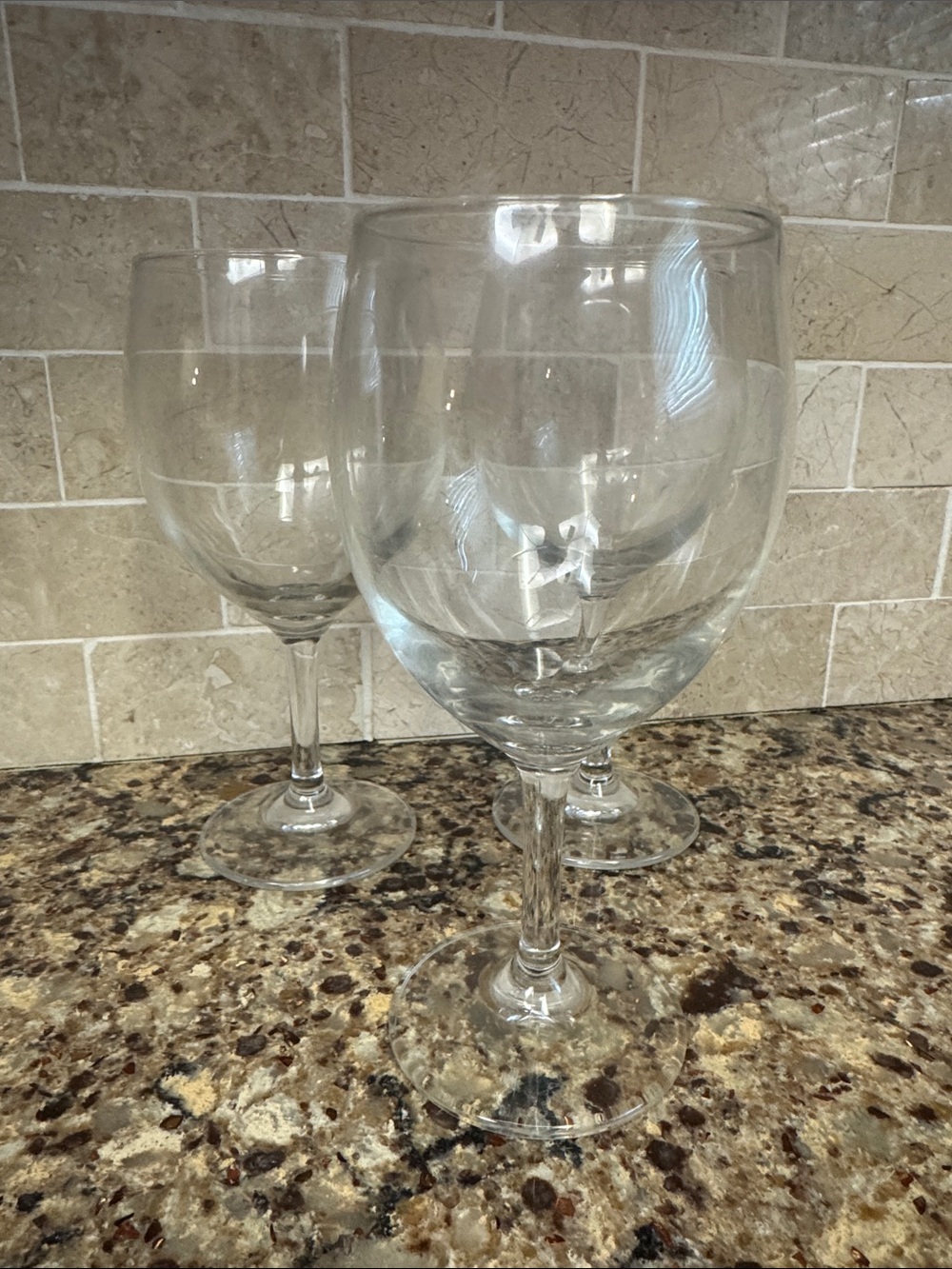 Clear Glass Wine Goblets - Elegant Stemware - Set of 3 - Picture 3 of 3